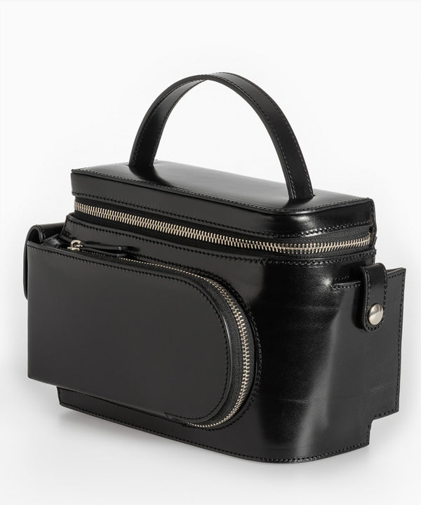 Merryl Tielman | shiny black Esther hand/shoulder bag