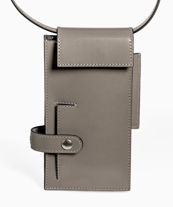 Merryl Tielman | shiny gray Jimmy pouch/crossbody bag