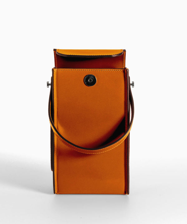 Merryl Tielman | shiny brandy Frank crossbody bag