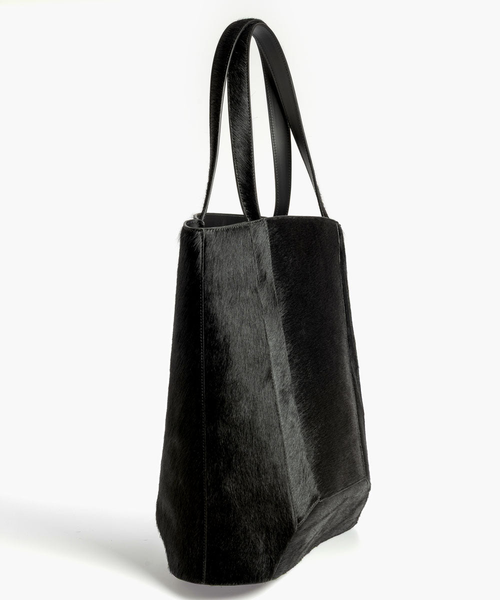 Merryl Tielman | black pony Hans tote bag