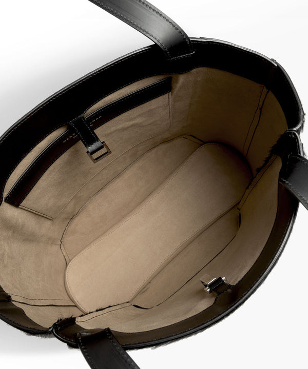 Merryl Tielman | black pony Hans tote bag