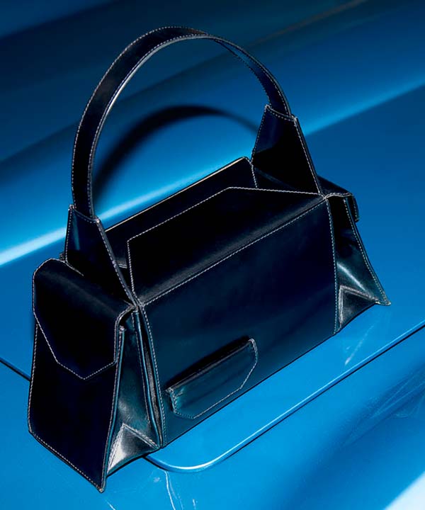 Merryl Tielman | shiny black Barbara handbag