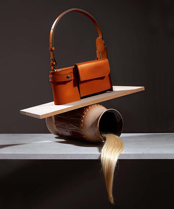 Merryl Tielman | shiny brandy Louwrens shoulder bag