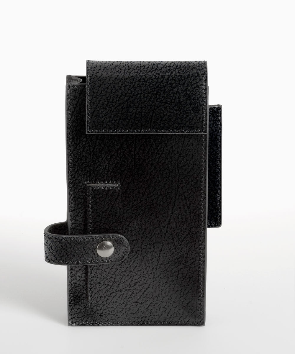 Merryl Tielman | black pebbled Jimmy pouch/crossbody bag